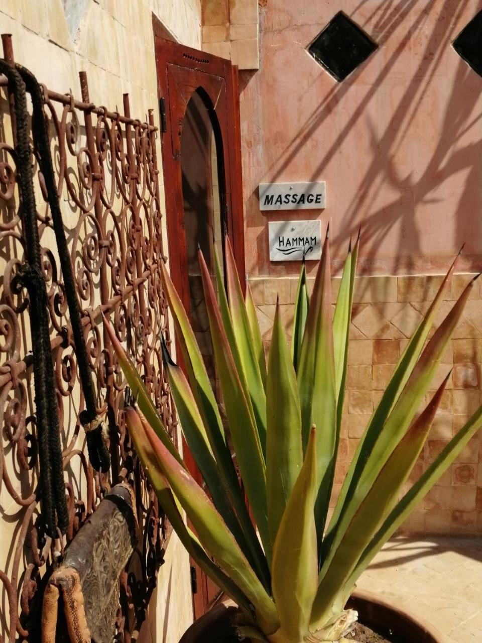 Les Bains De Fez Tara Bed & Breakfast Eksteriør bilde